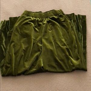 Cropped super fun pants